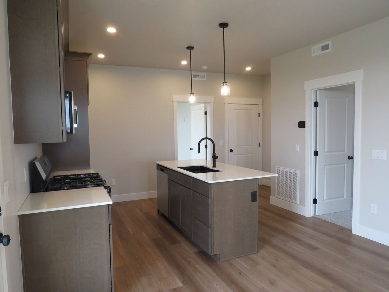 76 Dryfly Ln - Photo 3 of 17