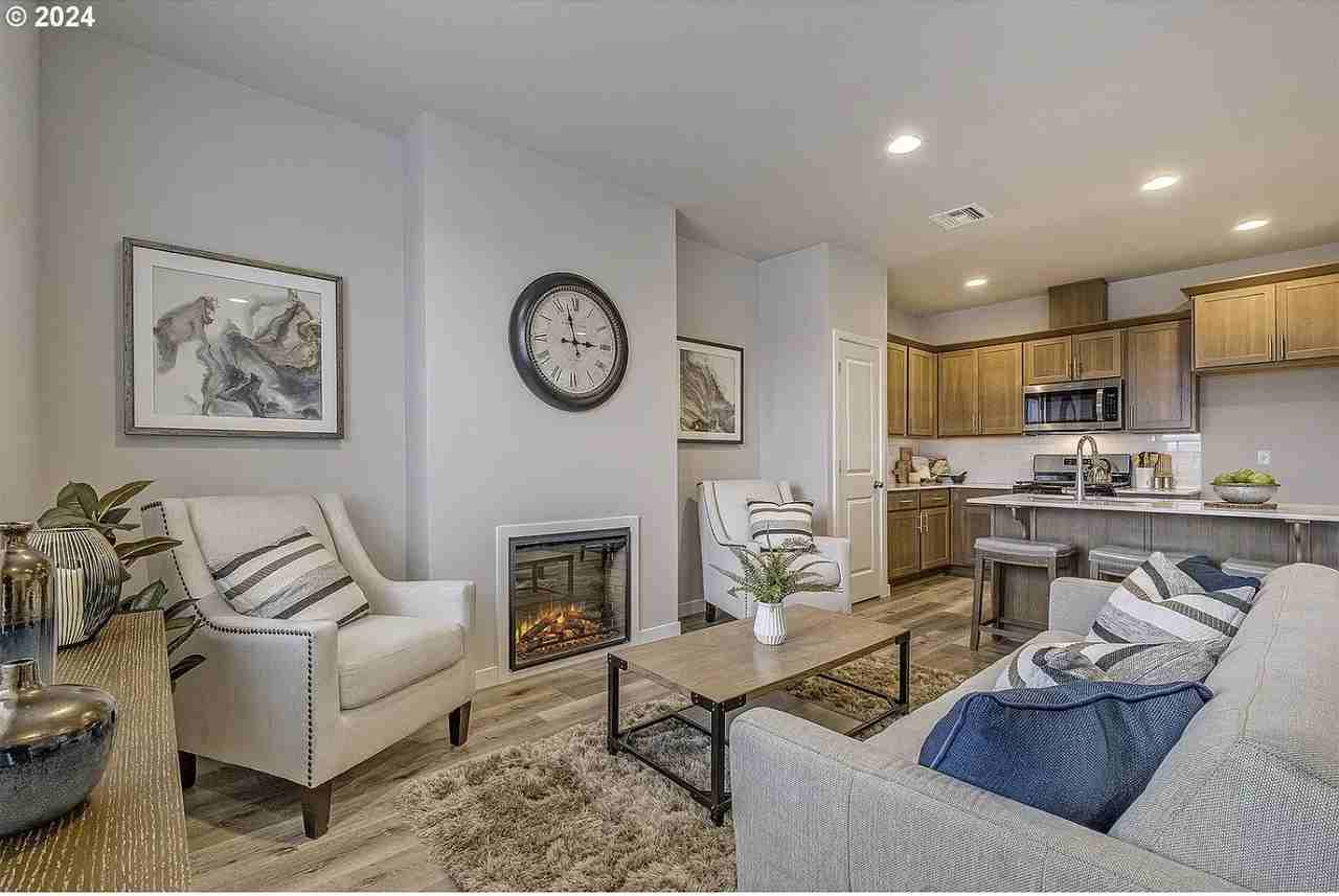 3634 Ash St - Photo 6 of 21