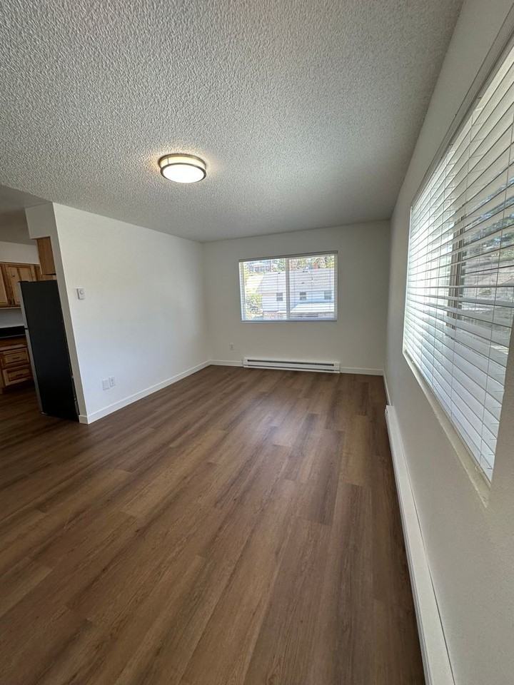 814 St Francis St - Photo 4 of 19