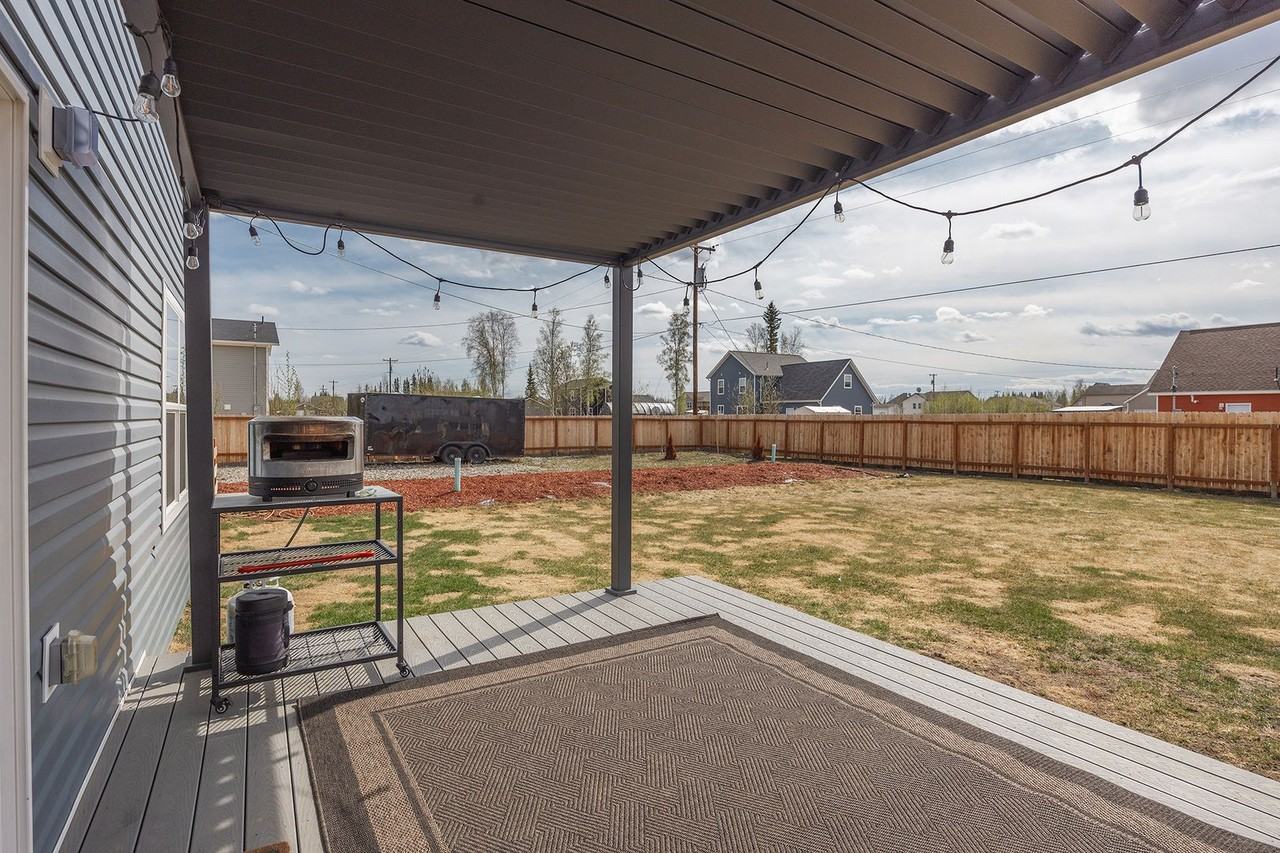 2792 W Third Ave - Photo 4 of 25