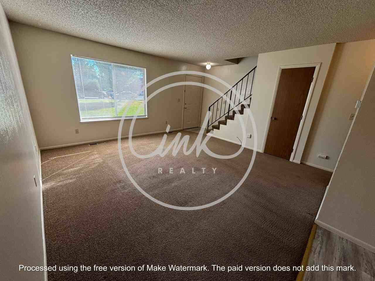 1410 Douglas Ave - Photo 4 of 16