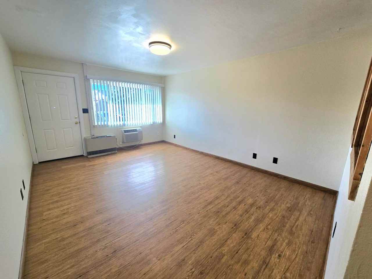 3016 Denver St - Photo 3 of 7