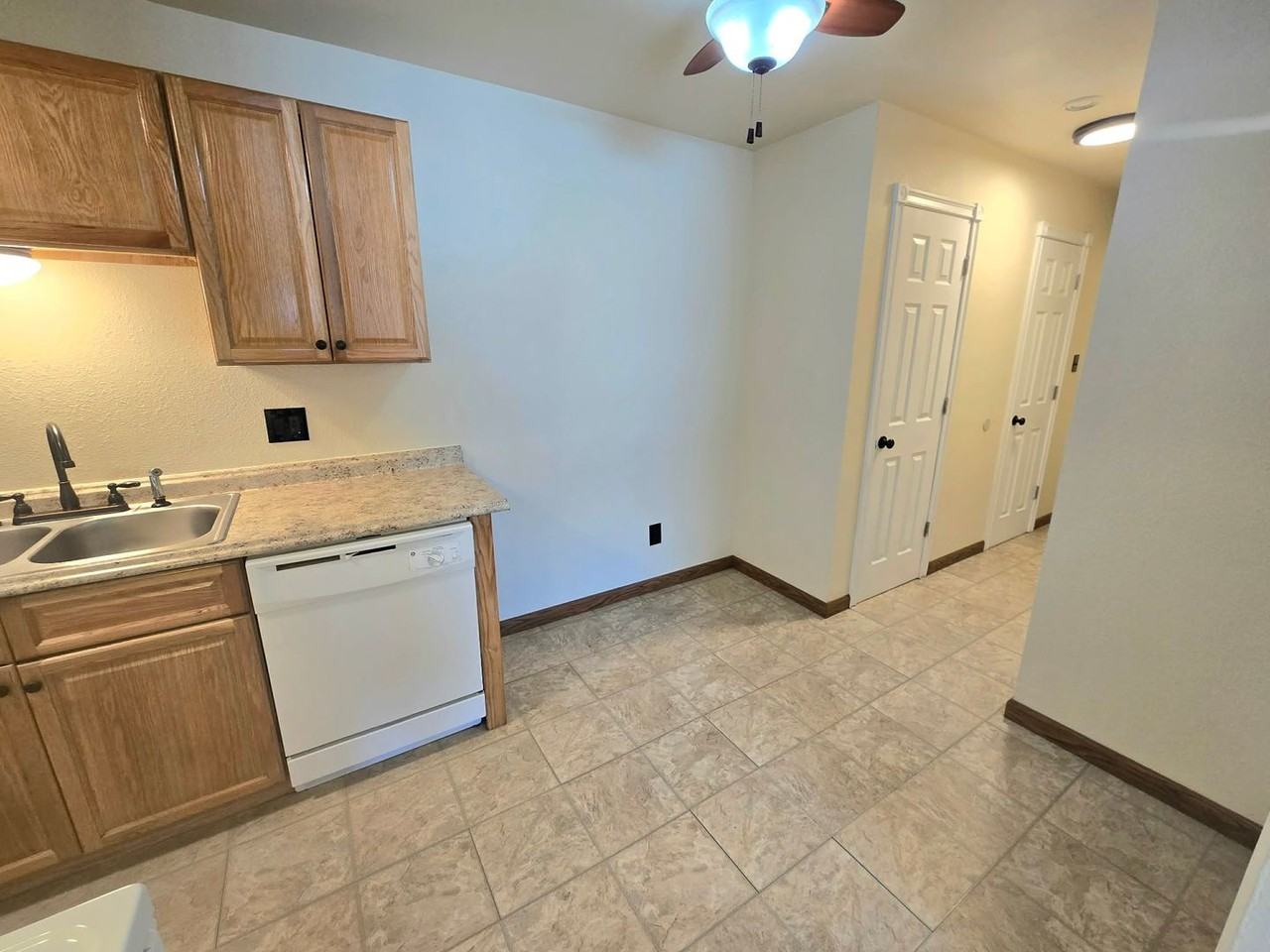 706 2nd St - Photo 6 of 12