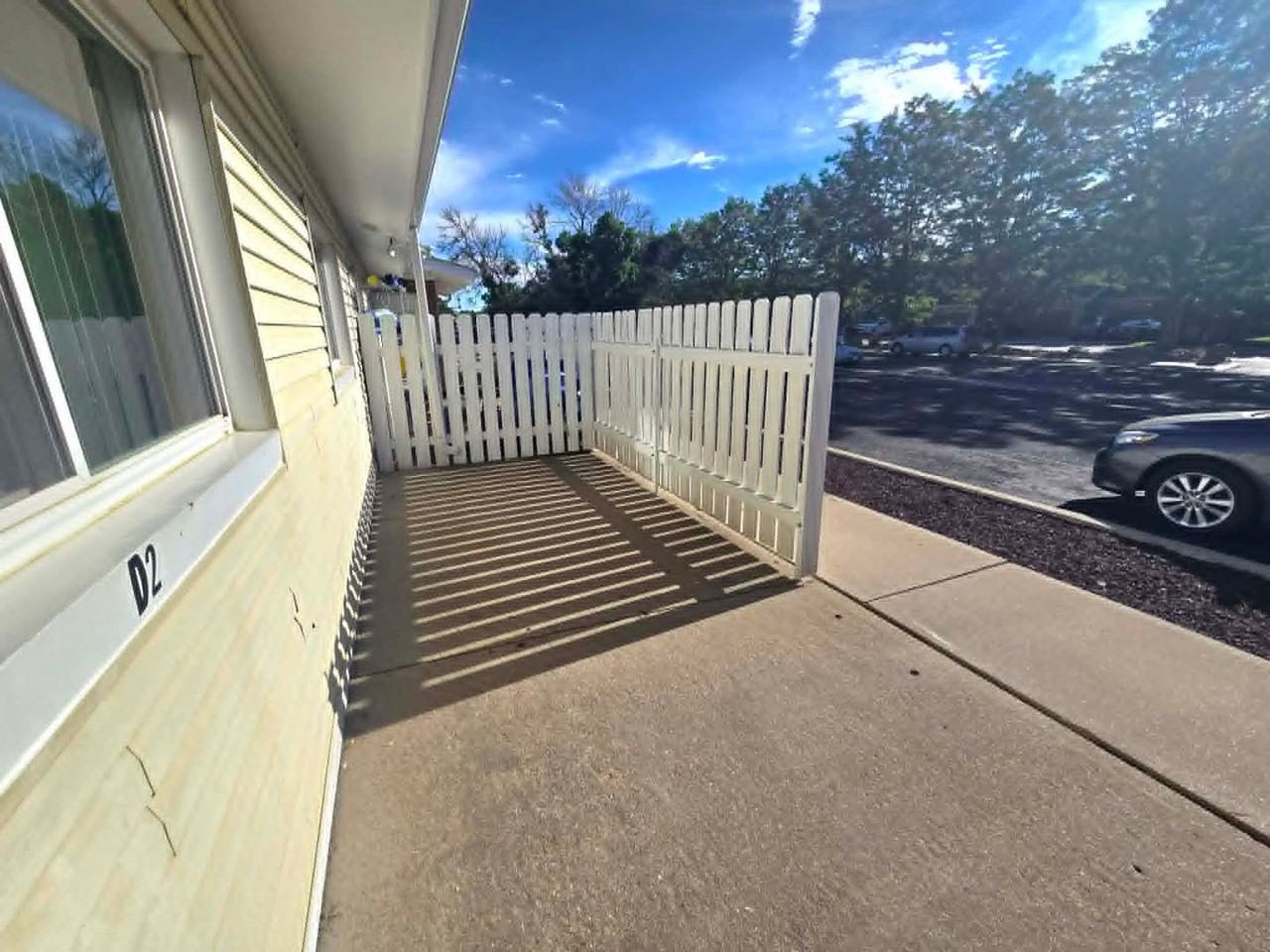 724 2nd St - Photo 2 of 8