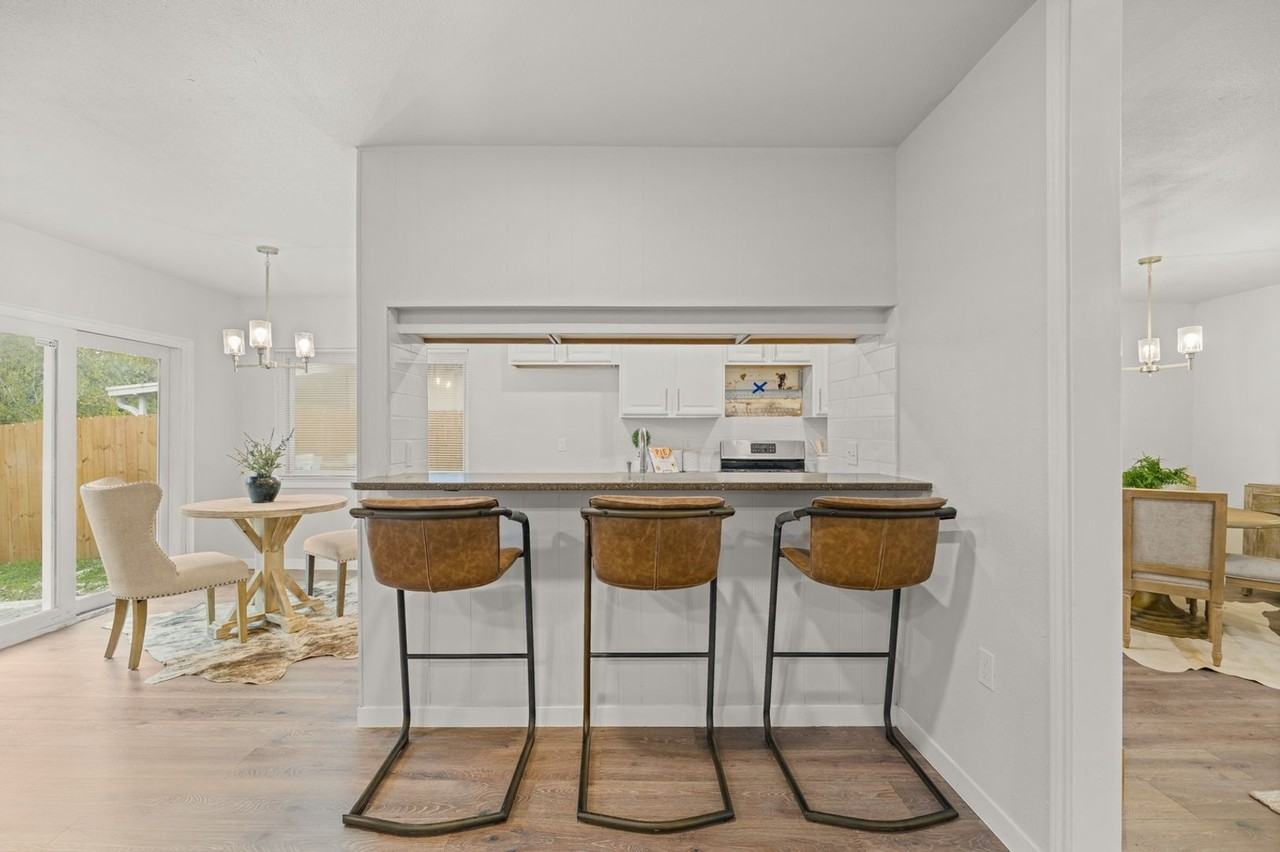 10223 Flatland Trl - Photo 7 of 30