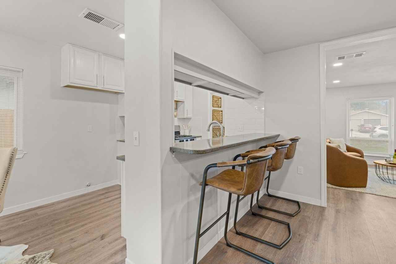 10223 Flatland Trl - Photo 6 of 30