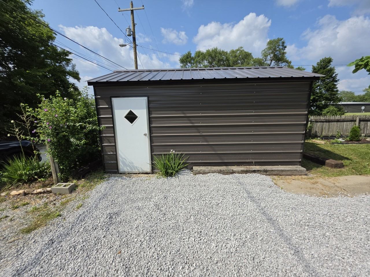 2340 S Anthony Blvd #1 - Photo 5 of 10