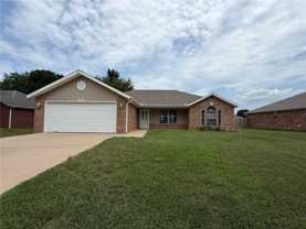 550 Walker St - Photo 1 of 1