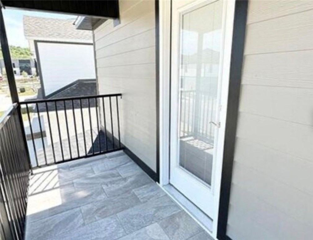 1023 S Benchmark Ln #2 - Photo 4 of 7
