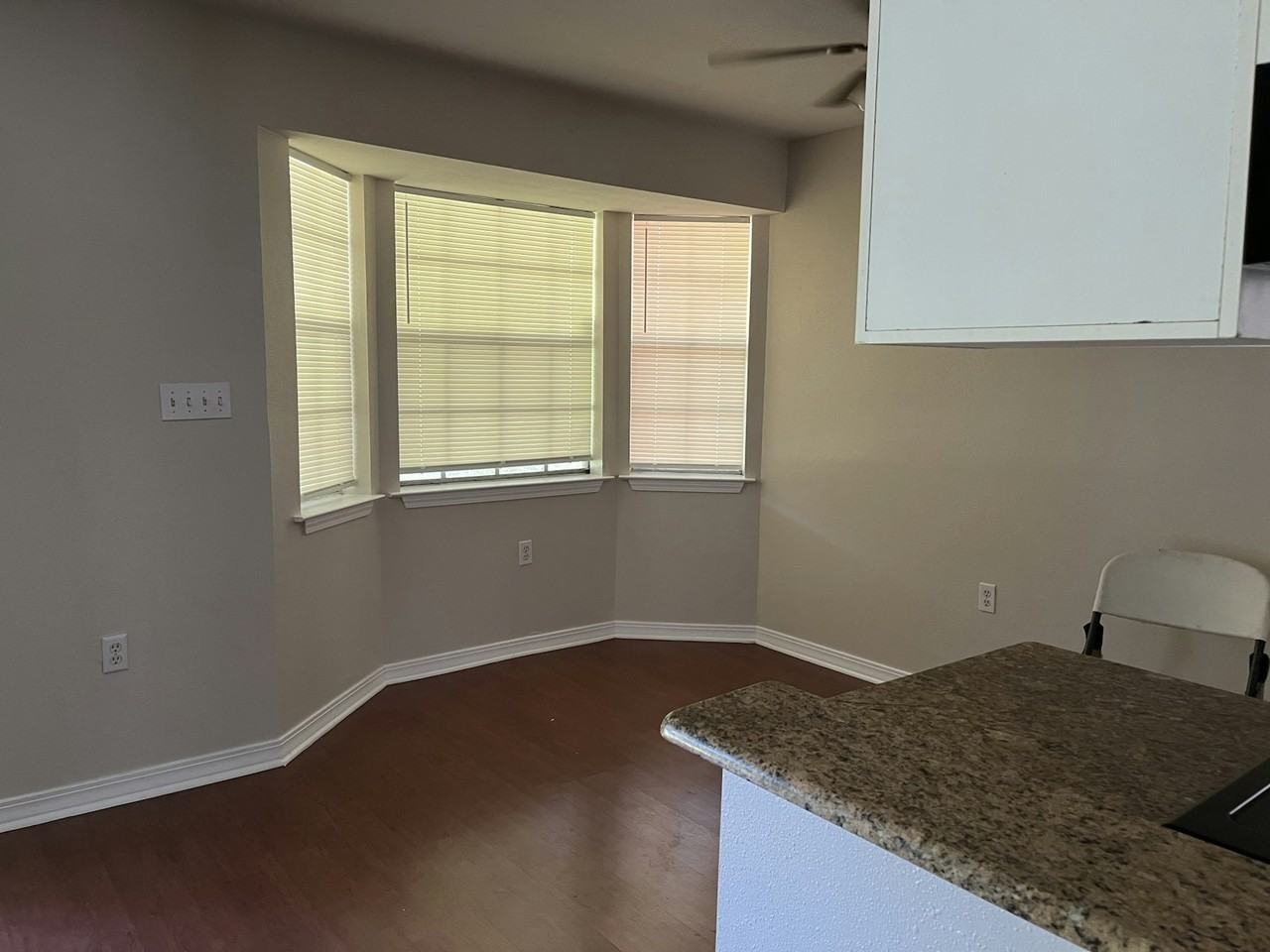 315 Woodcrest Drive - Photo 5 of 18