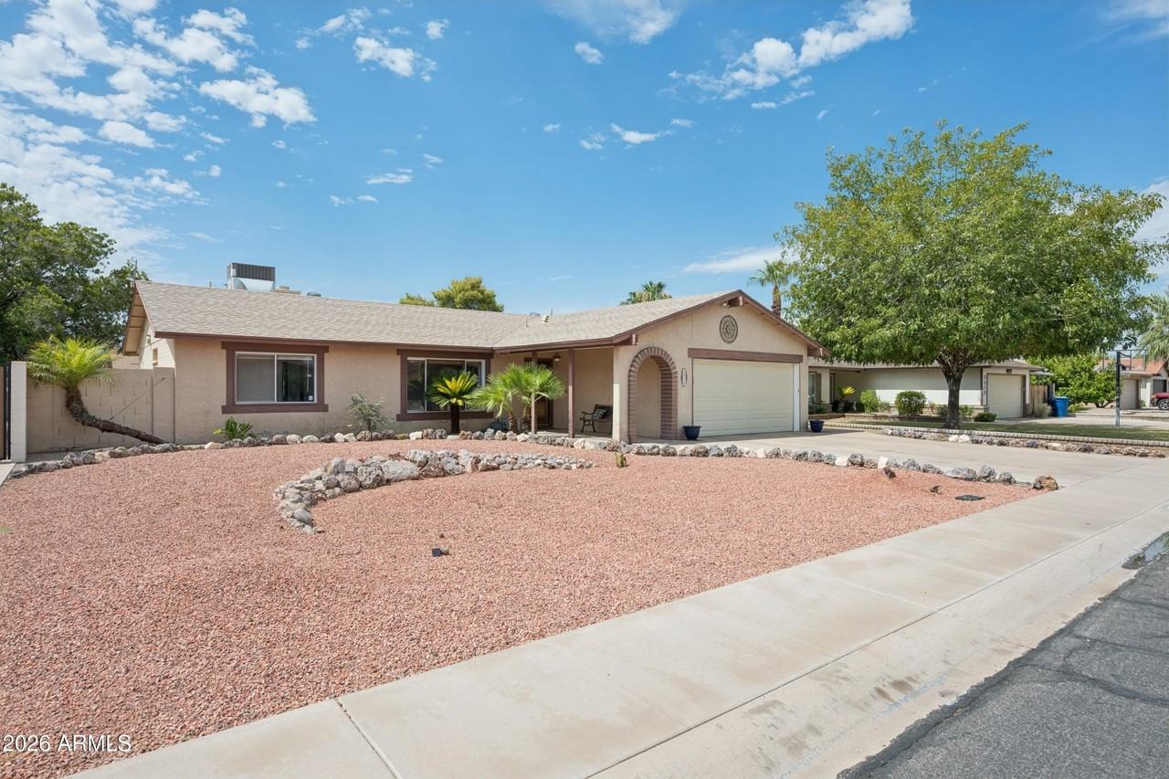 2319 E Loma Vista Dr - Photo 3 of 31