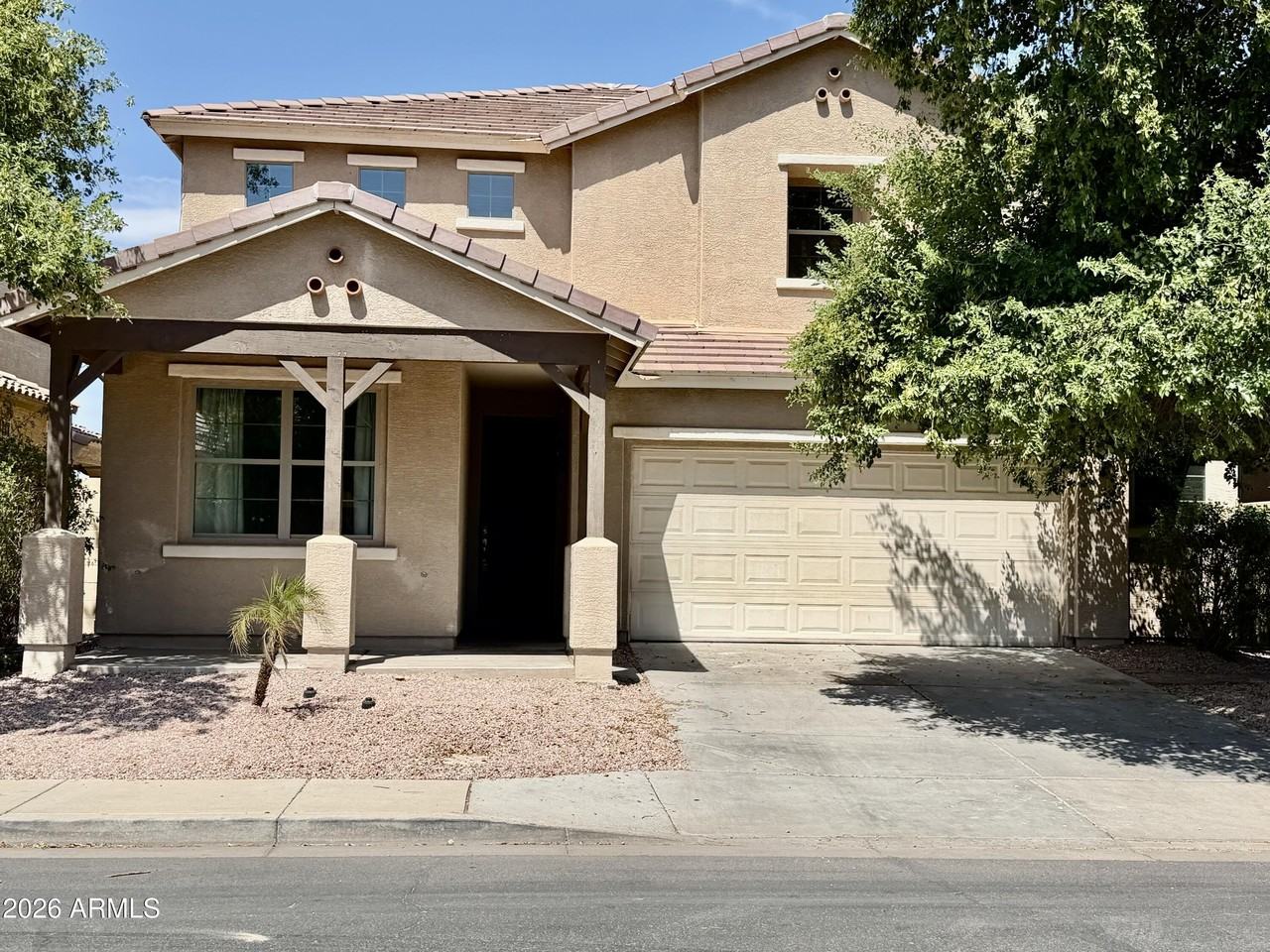 3340 S Sunland Dr - Photo 3 of 38