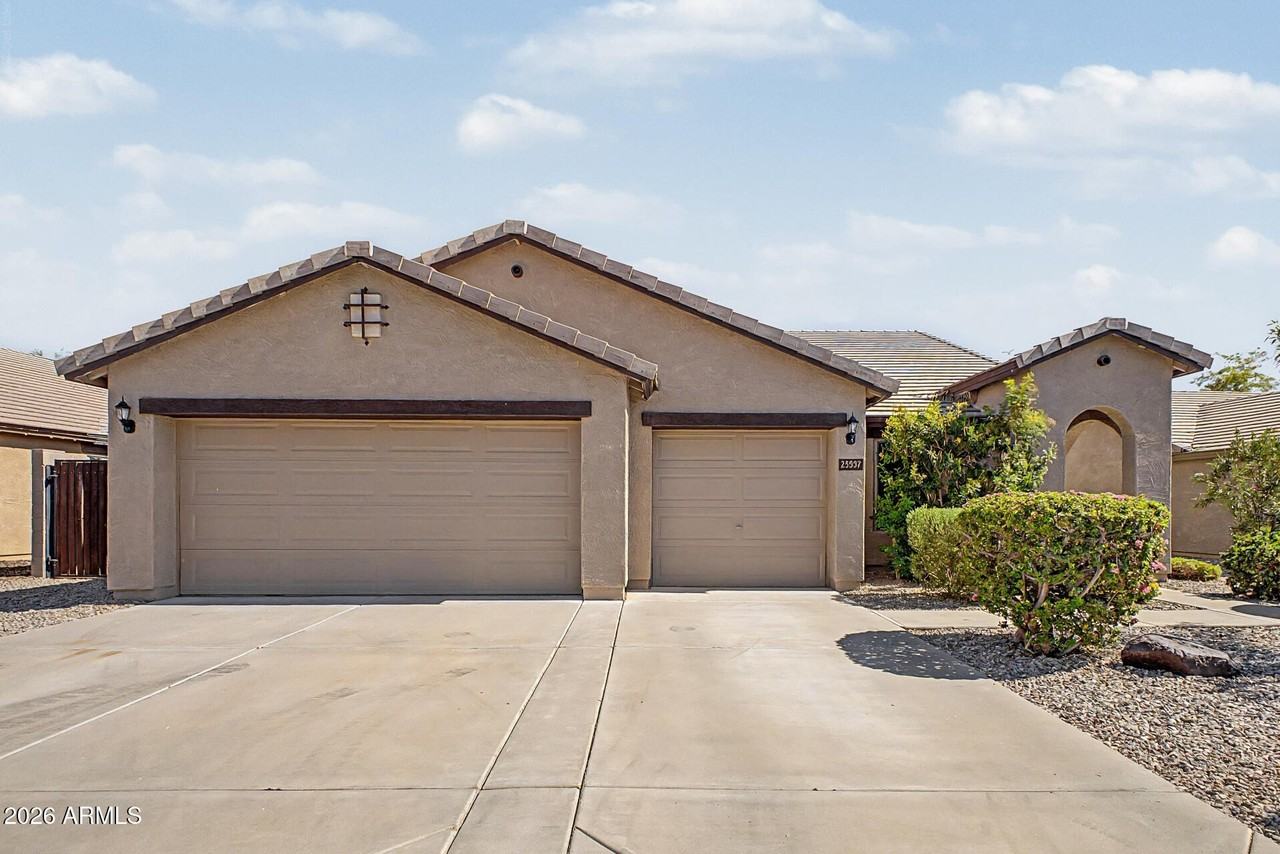 25537 W Forest Grove Ave - Photo 2 of 36