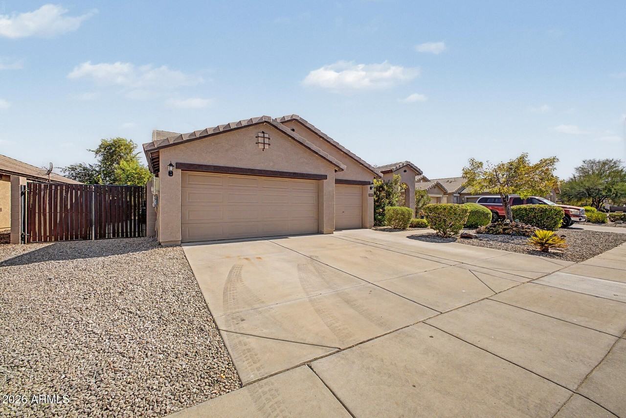 25537 W Forest Grove Ave - Photo 3 of 36