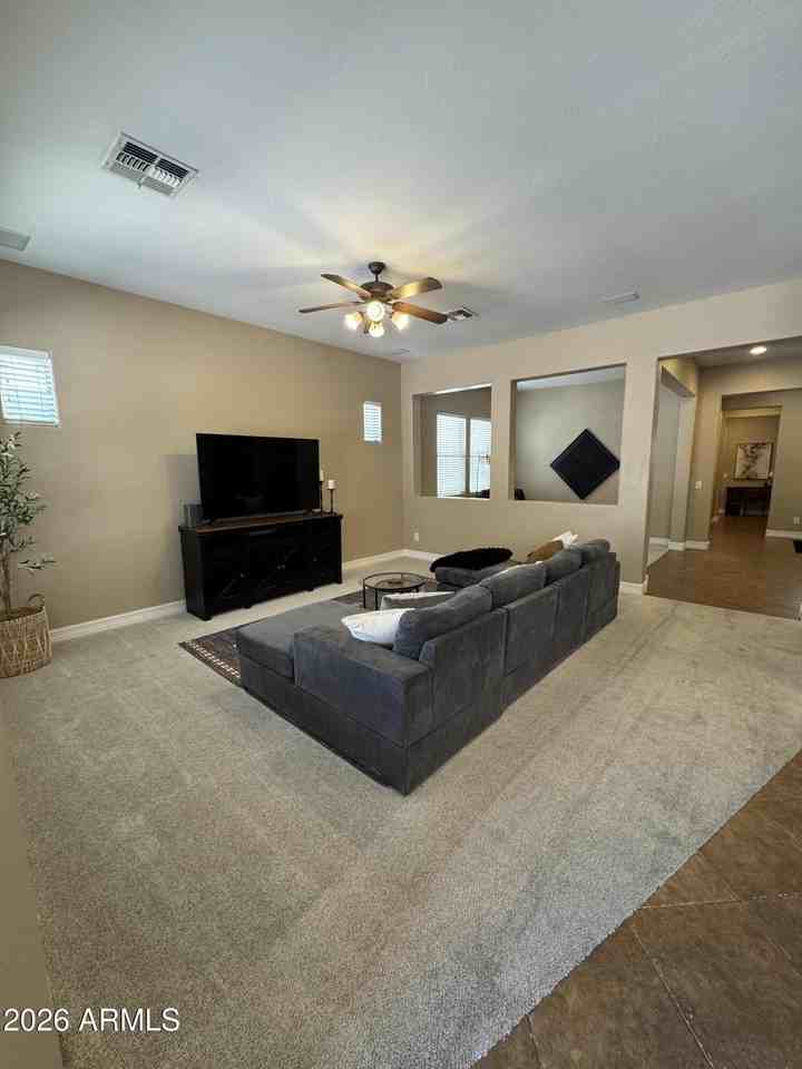 15264 W Georgia Dr - Photo 5 of 42