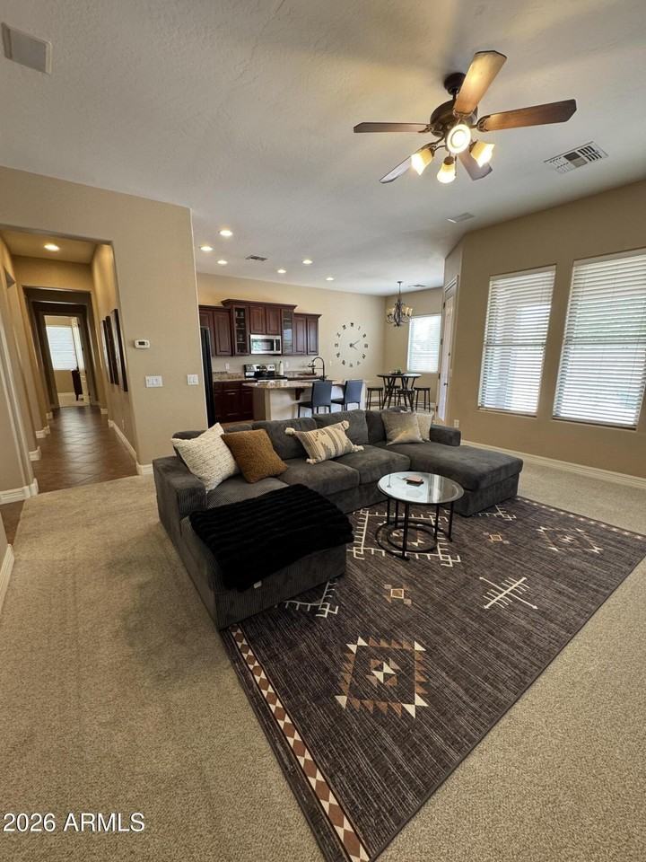 15264 W Georgia Dr - Photo 6 of 42
