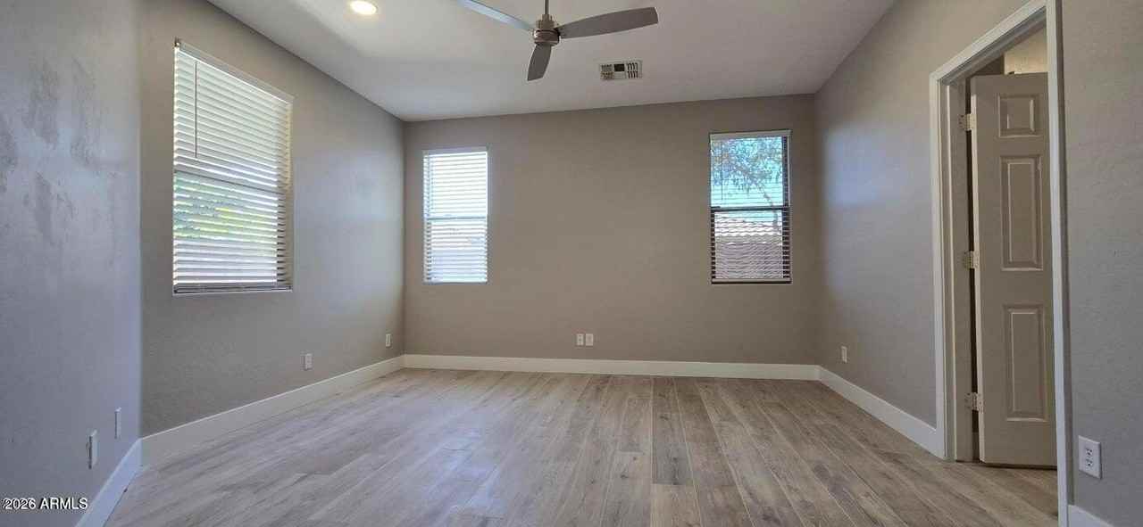 17751 W Tasha Dr - Photo 5 of 27