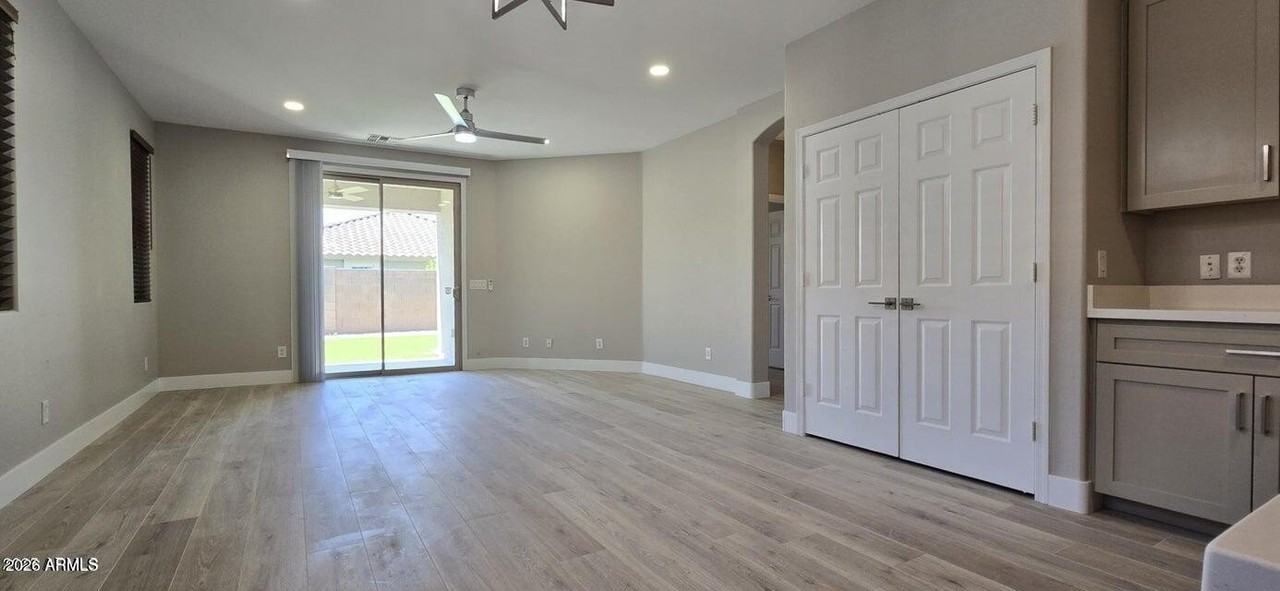 17751 W Tasha Dr - Photo 6 of 27