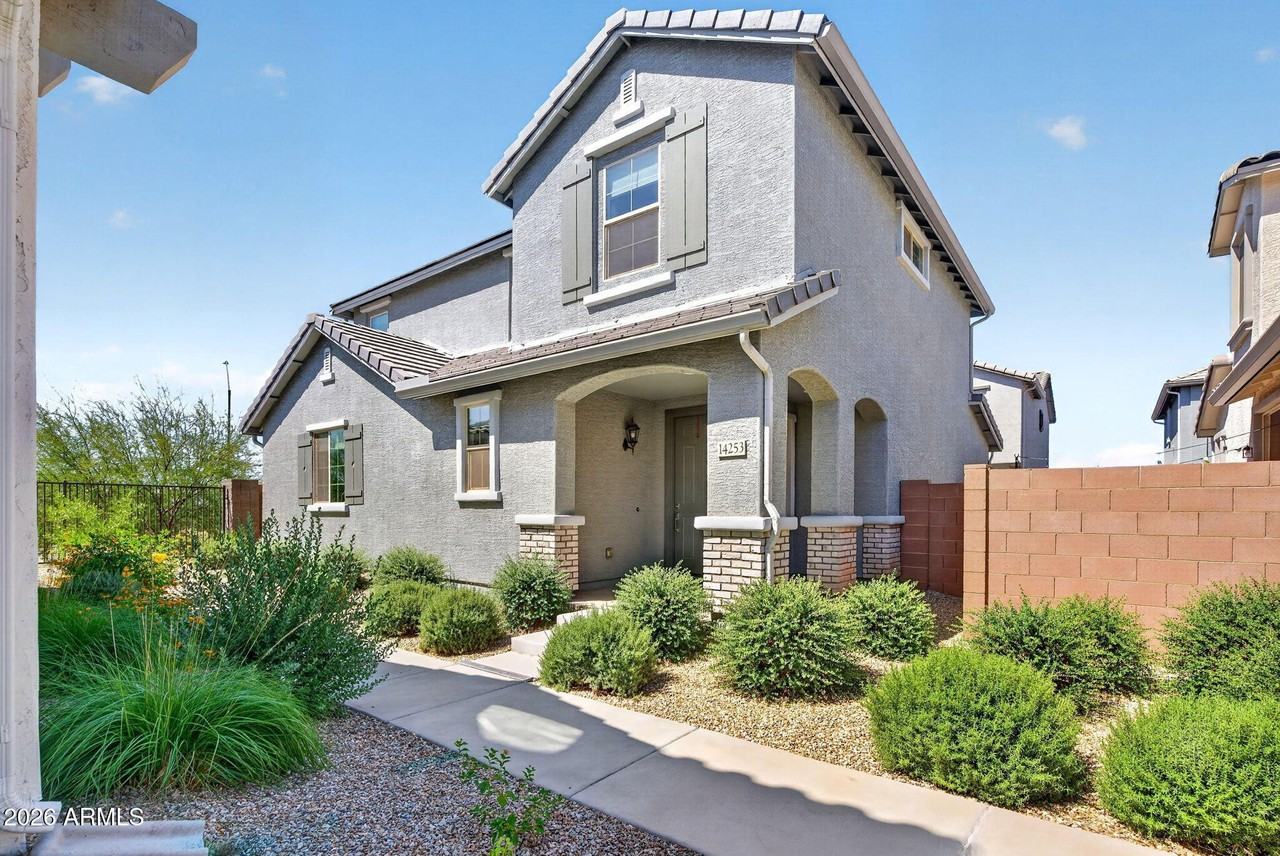 14253 W Buckskin Trl - Photo 2 of 50