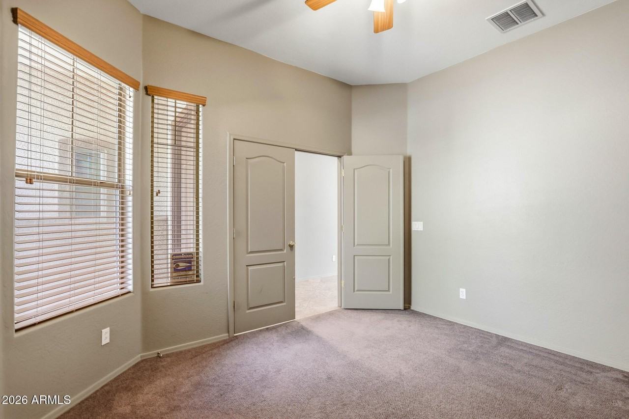 18185 W Rimrock St - Photo 5 of 32