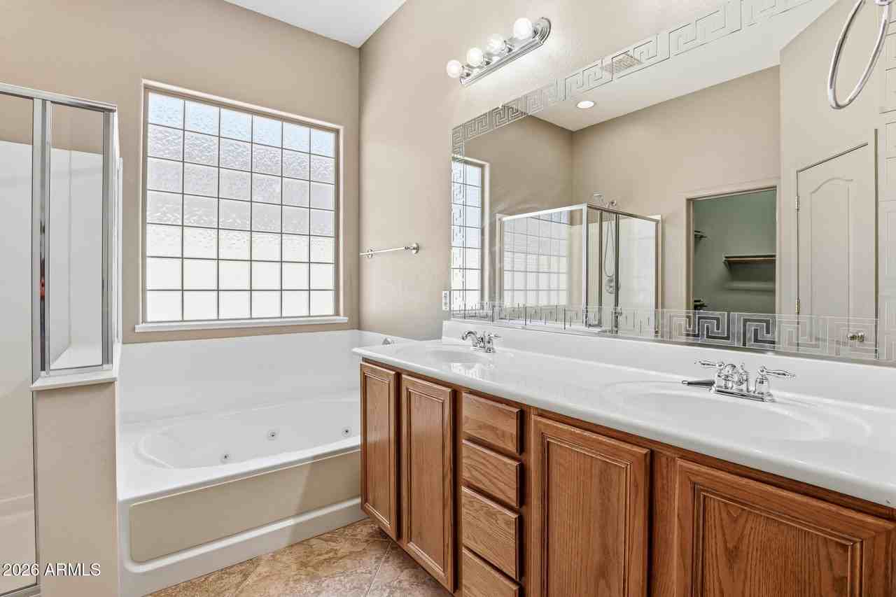 18185 W Rimrock St - Photo 6 of 32