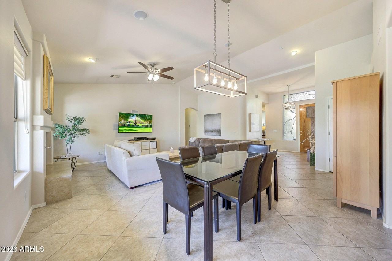 7311 E Wingspan Way - Photo 4 of 16