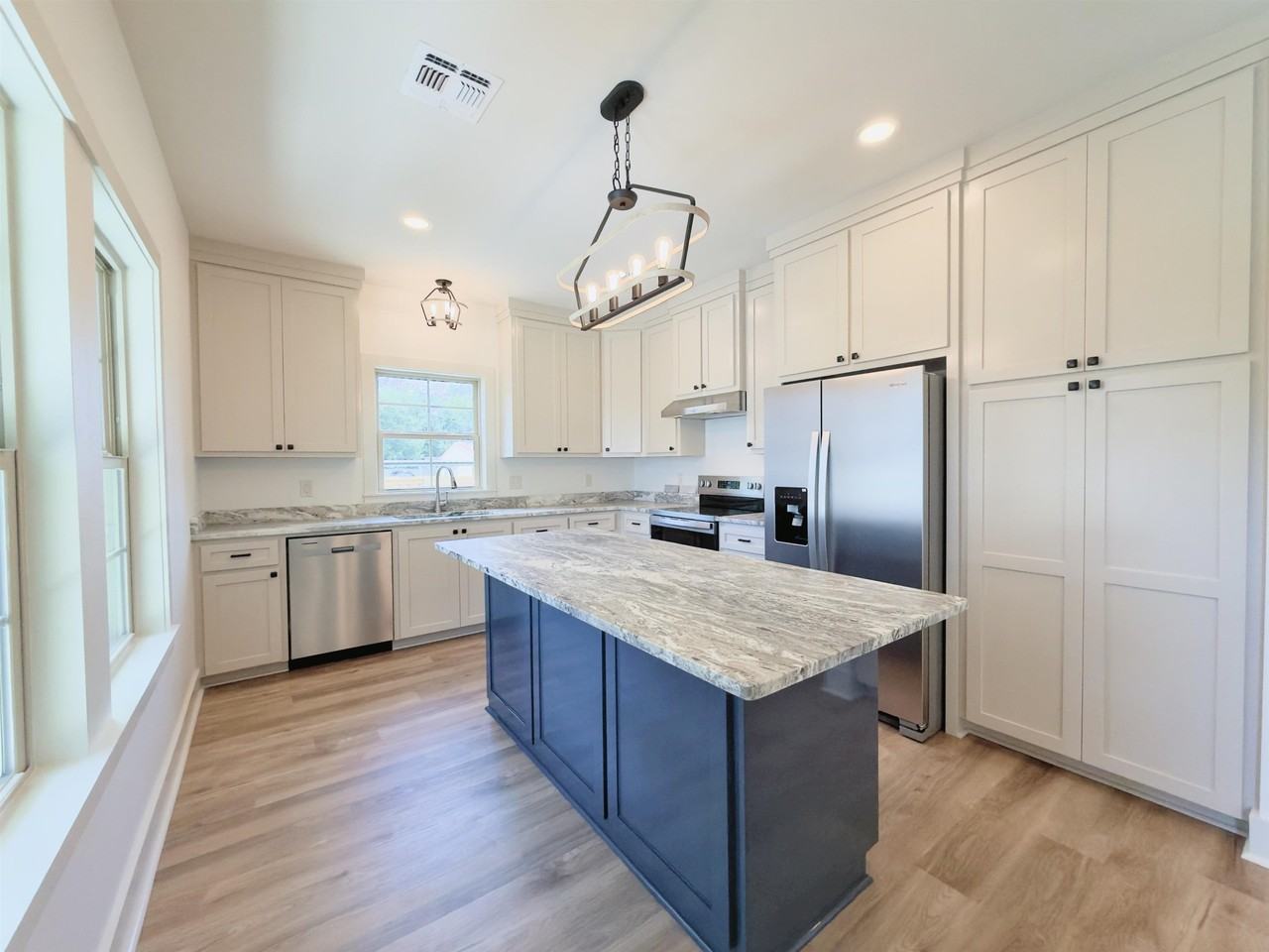 410A Camellia Dr - Photo 3 of 13