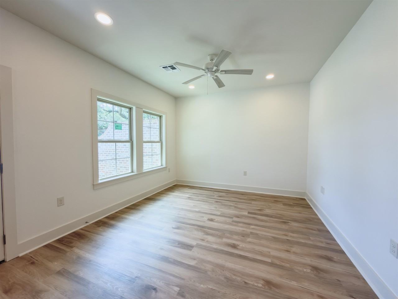 410B Camellia Dr - Photo 3 of 13