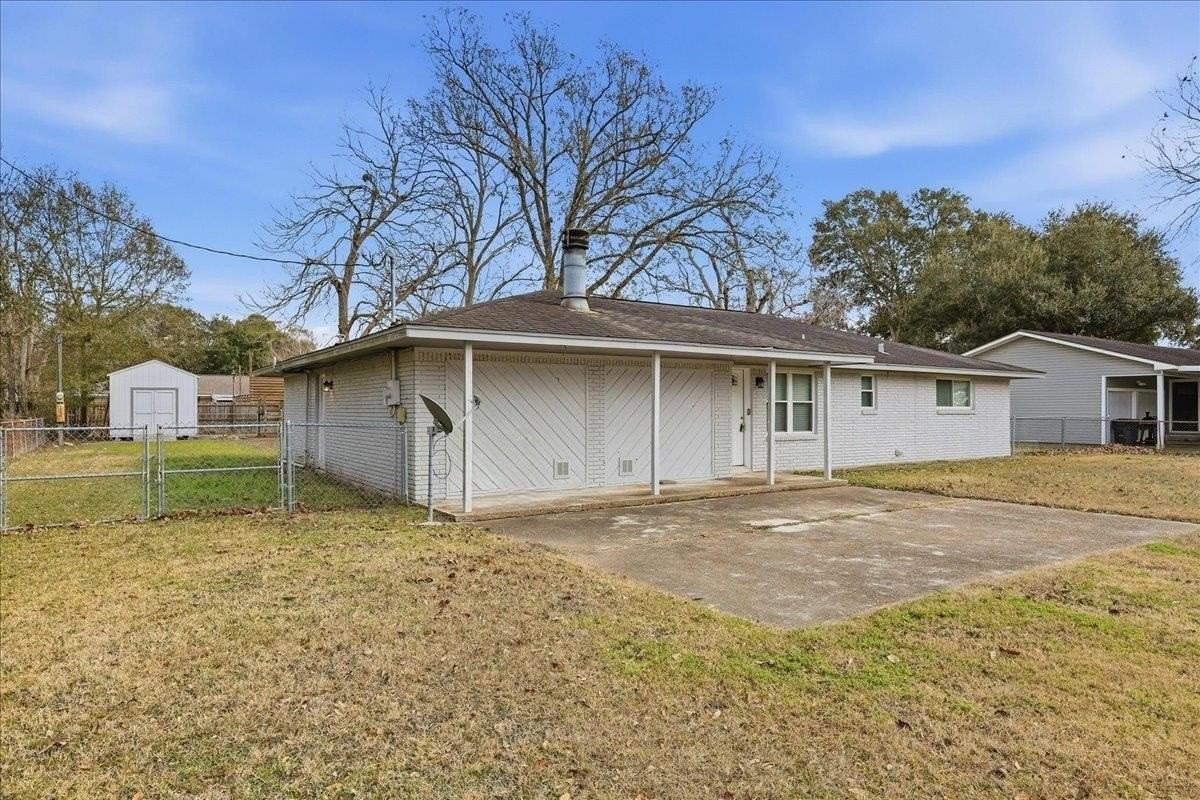 15443 San Jacinto St - Photo 2 of 35