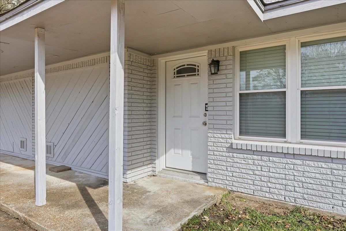 15443 San Jacinto St - Photo 4 of 35