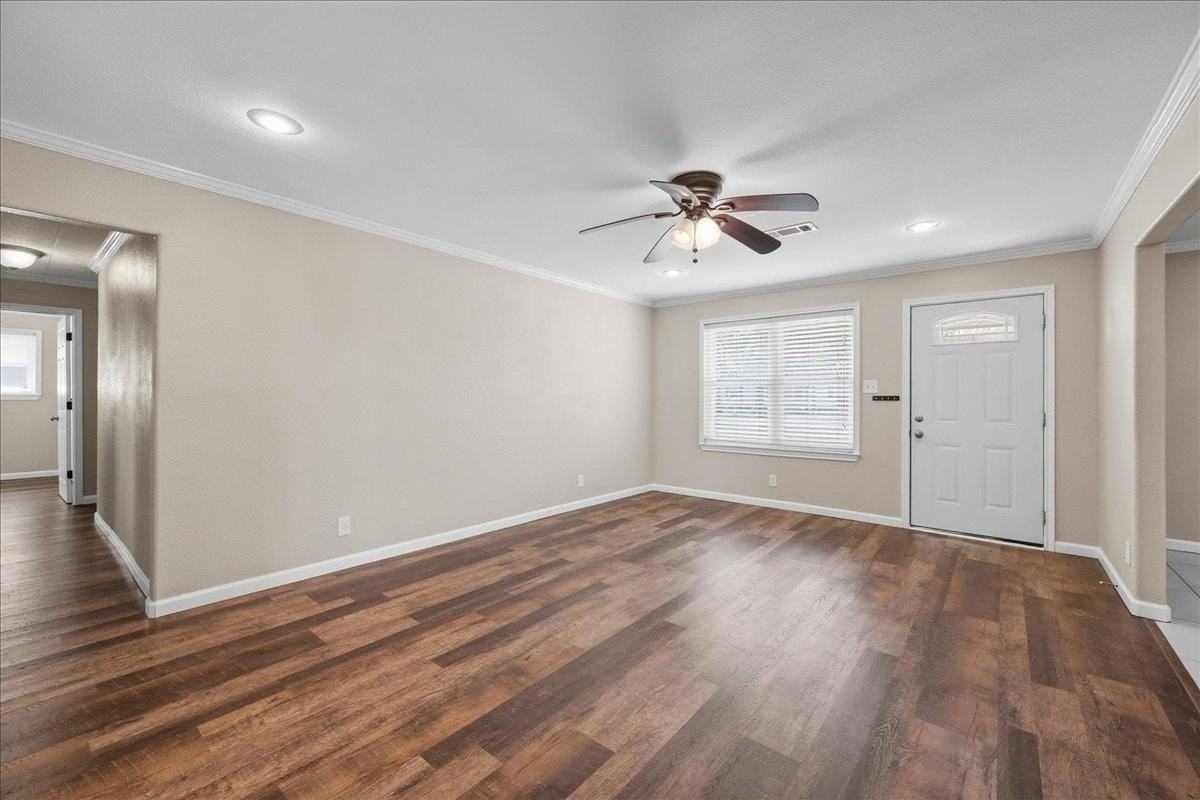 15443 San Jacinto St - Photo 5 of 35