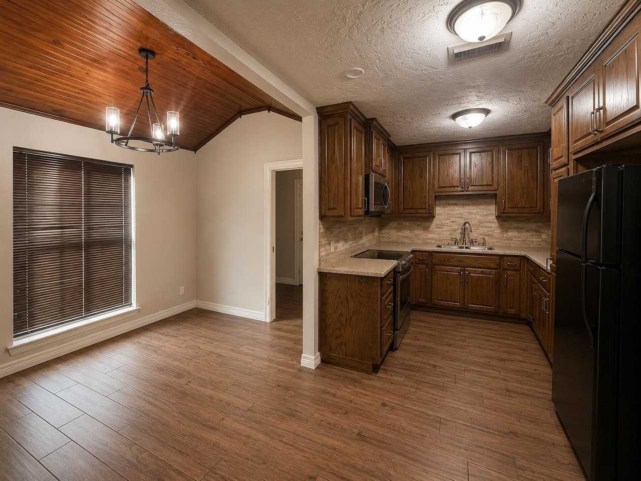 10642 Highway 62 N - Photo 5 of 6