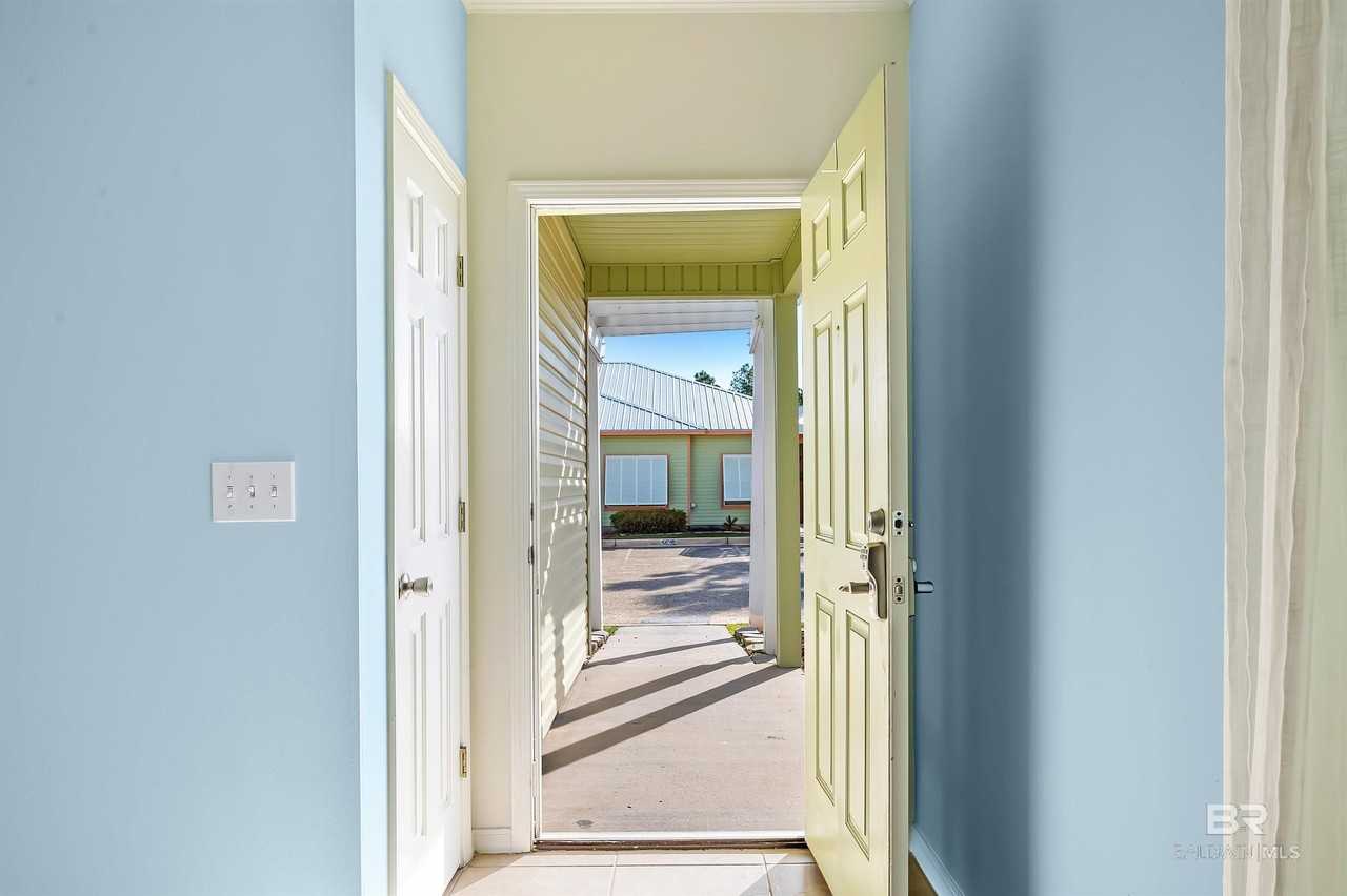 4375 Lindsey Ln - Photo 2 of 23