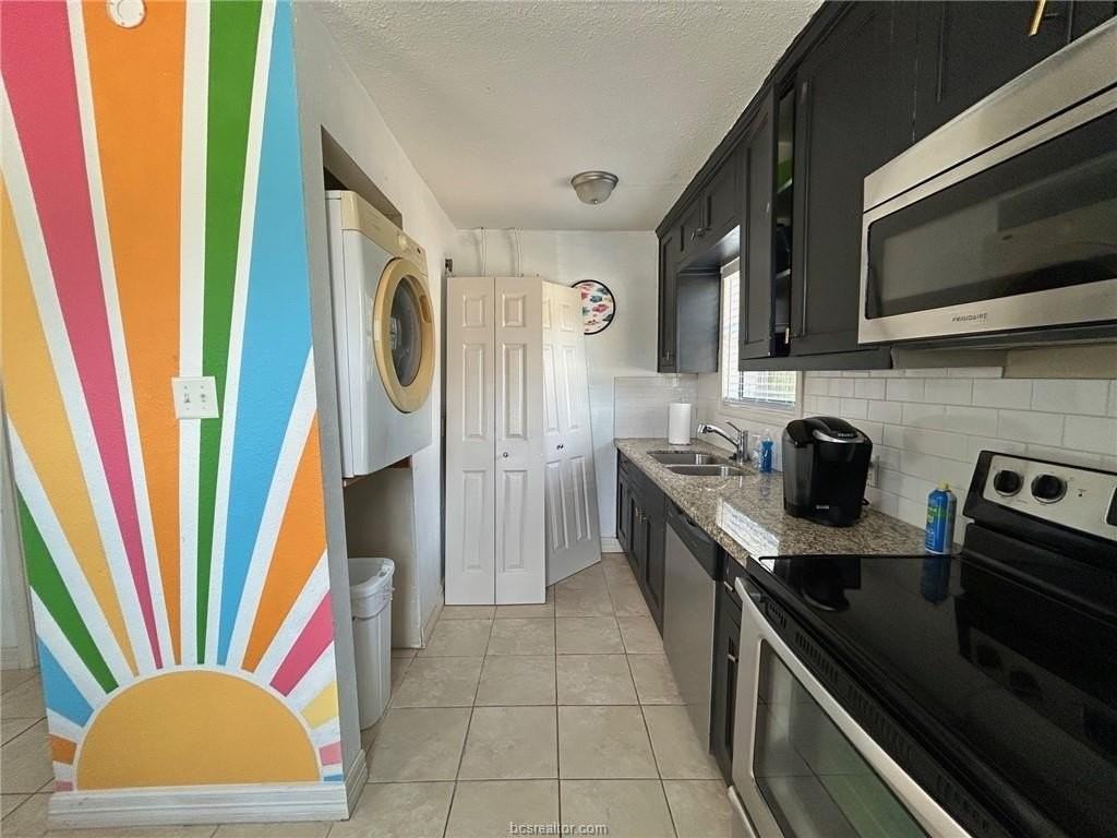 212 Montclair Ave - Photo 5 of 10