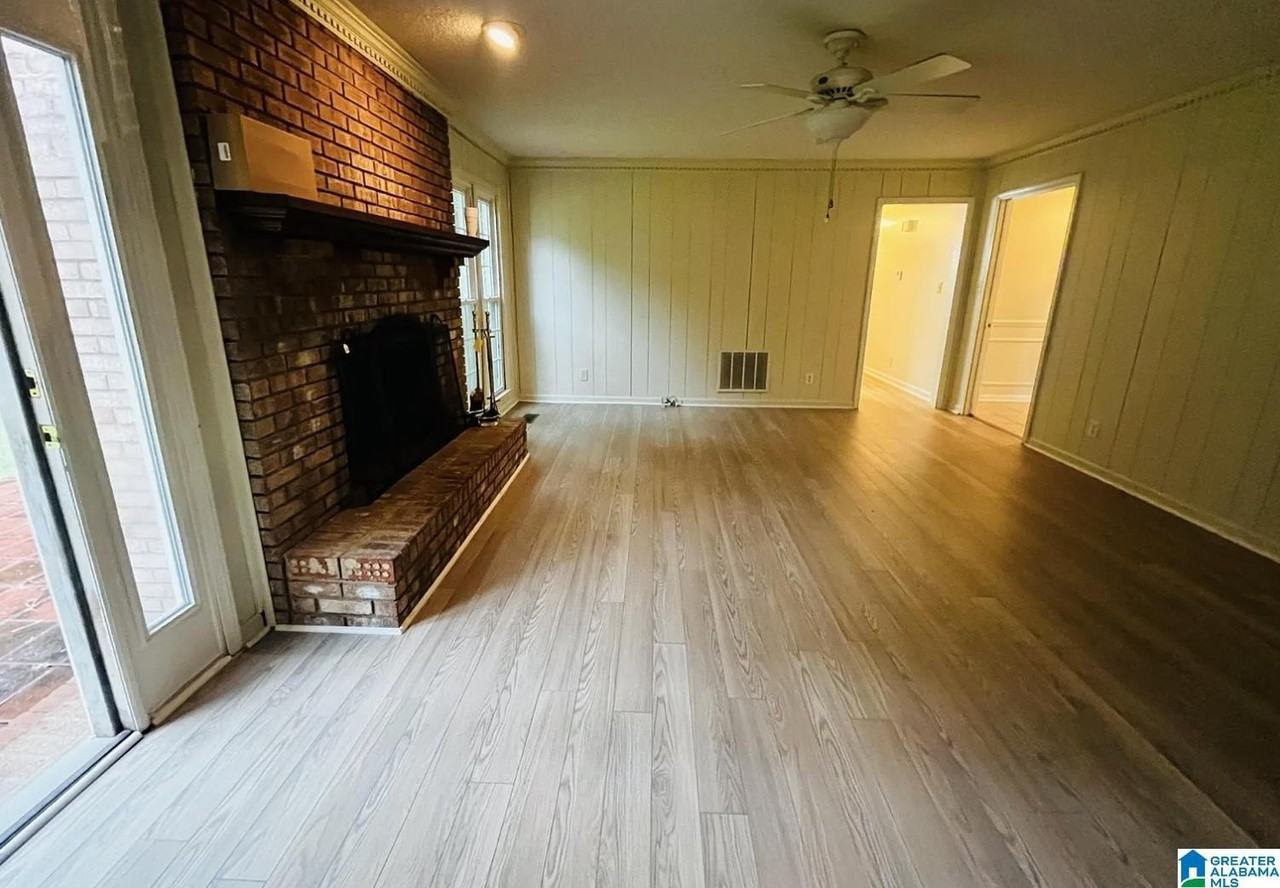 161 Mission Dr - Photo 6 of 17