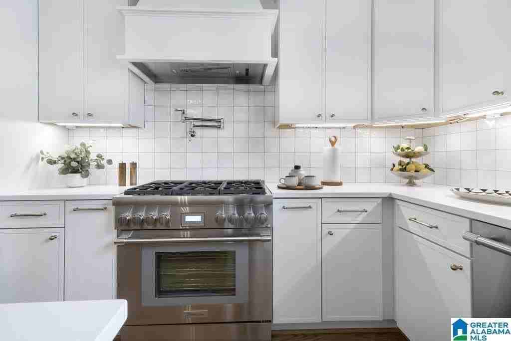 1125 Ninas Way - Photo 6 of 23