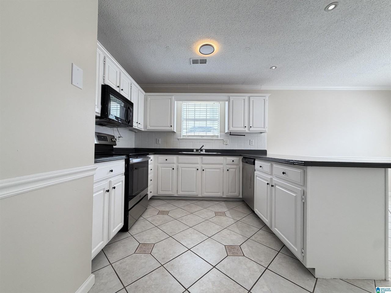 101 Cambridge Pointe Cir - Photo 7 of 20