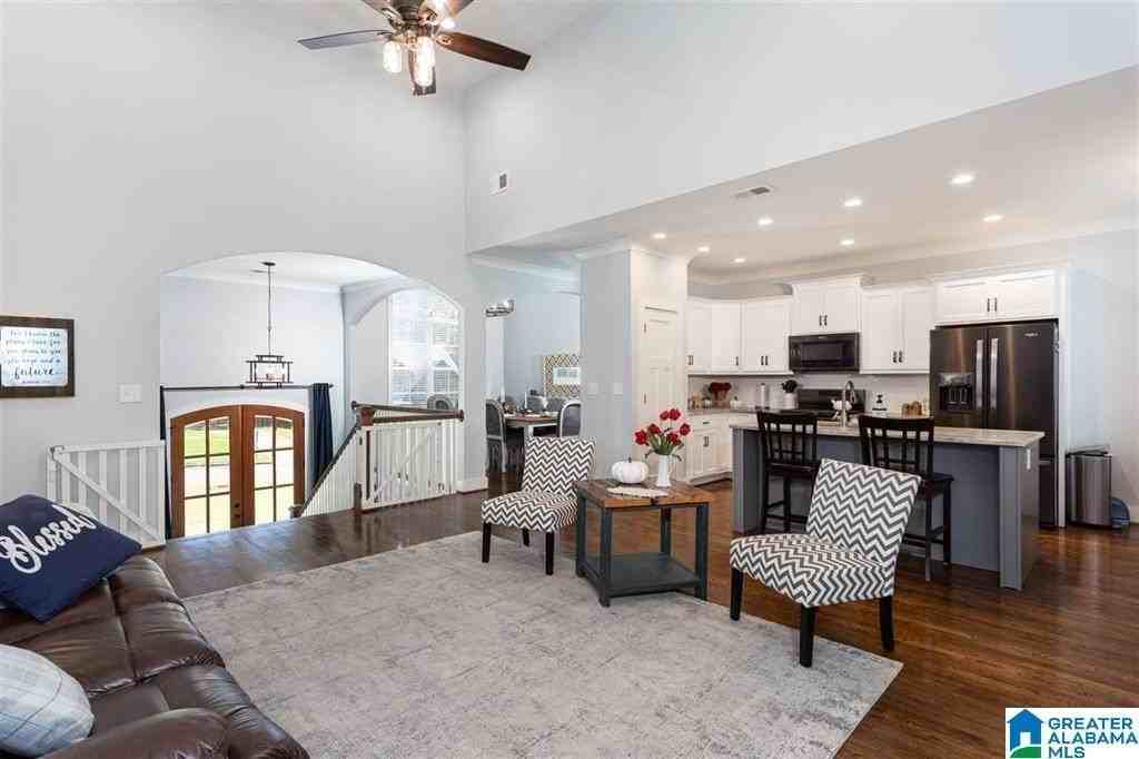 1011 Creel Dr - Photo 3 of 21