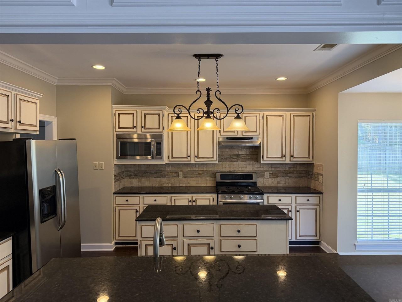 4 Bordeaux Ct - Photo 6 of 22