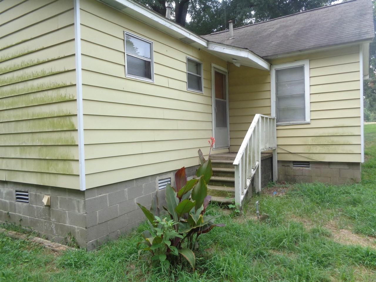 1906 E Capitol Ave - Photo 7 of 22