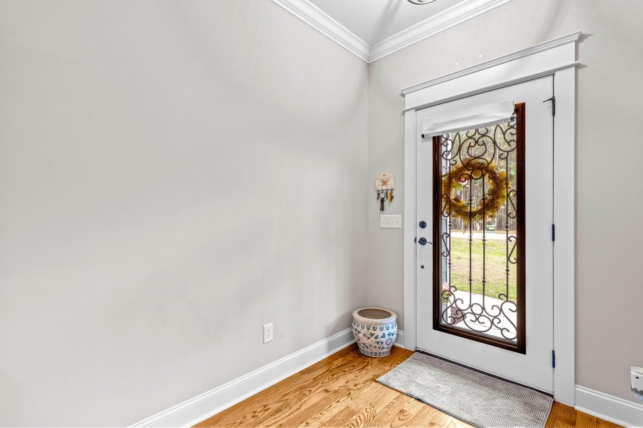 3475 Crockett Pointe - Photo 4 of 37