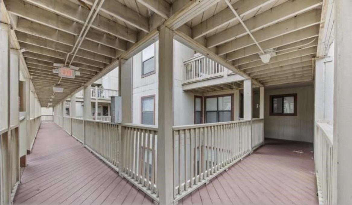 501 Maison Dr #F12 - Photo 2 of 10