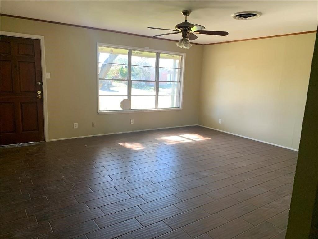 6026 Orms Dr - Photo 7 of 7