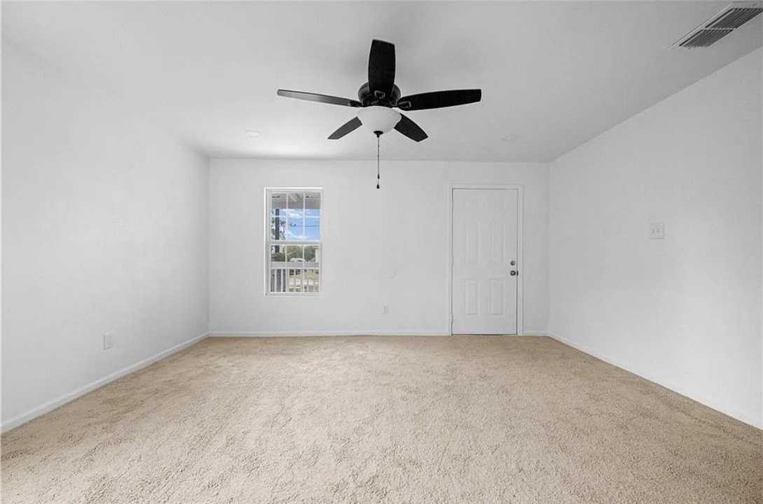 1105 Esperanza St #A - Photo 3 of 24