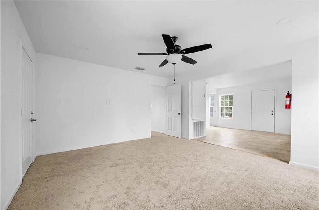 1105 Esperanza St #A - Photo 4 of 24