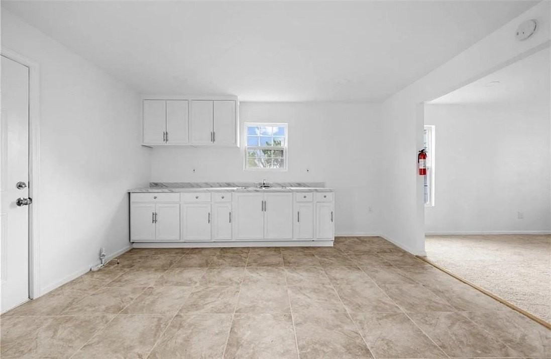 1105 Esperanza St #A - Photo 7 of 24