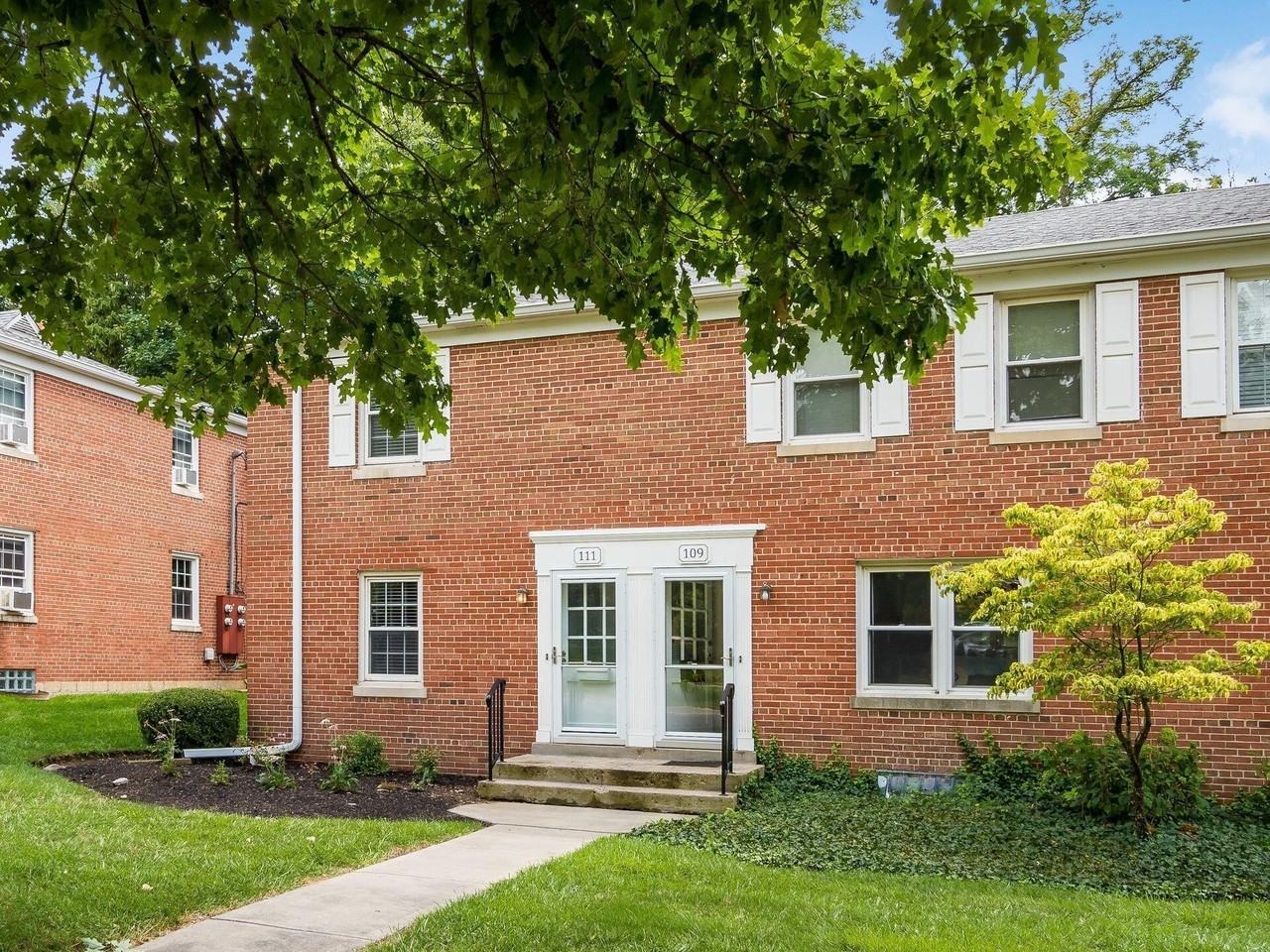 111 E Selby Blvd - Photo 3 of 33
