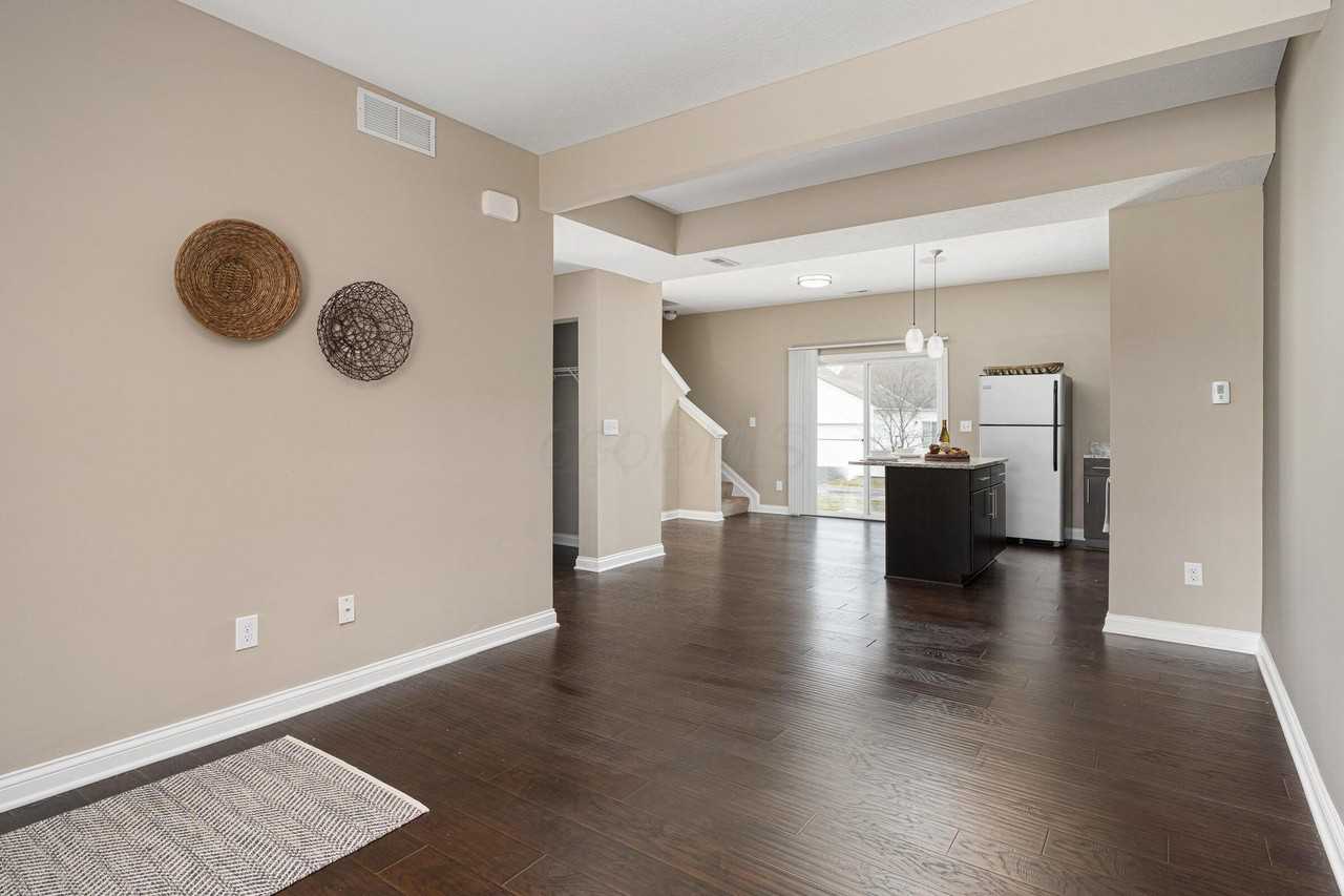 6188 Brassie Ave #404 - Photo 3 of 24