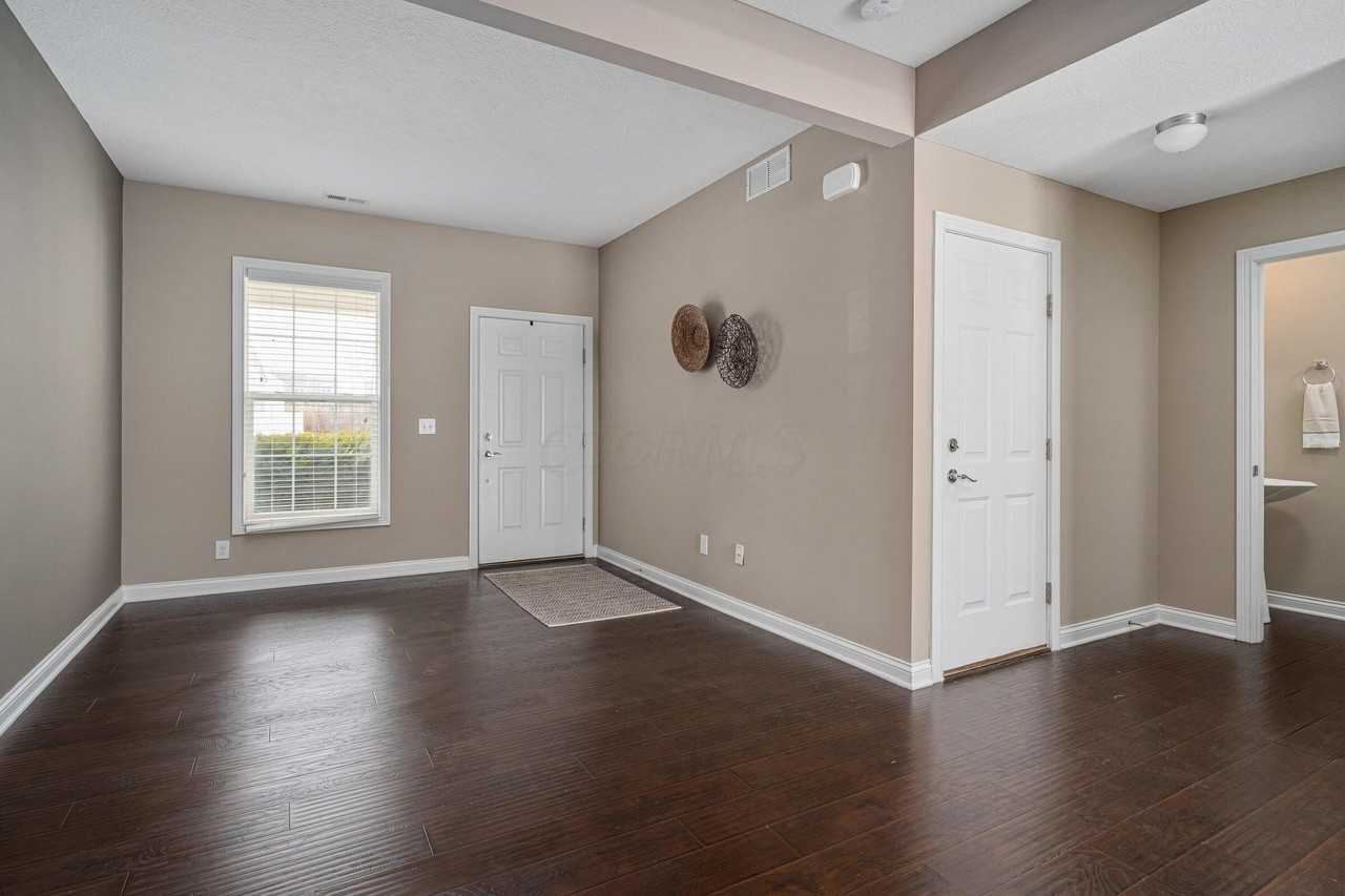 6188 Brassie Ave #404 - Photo 4 of 24