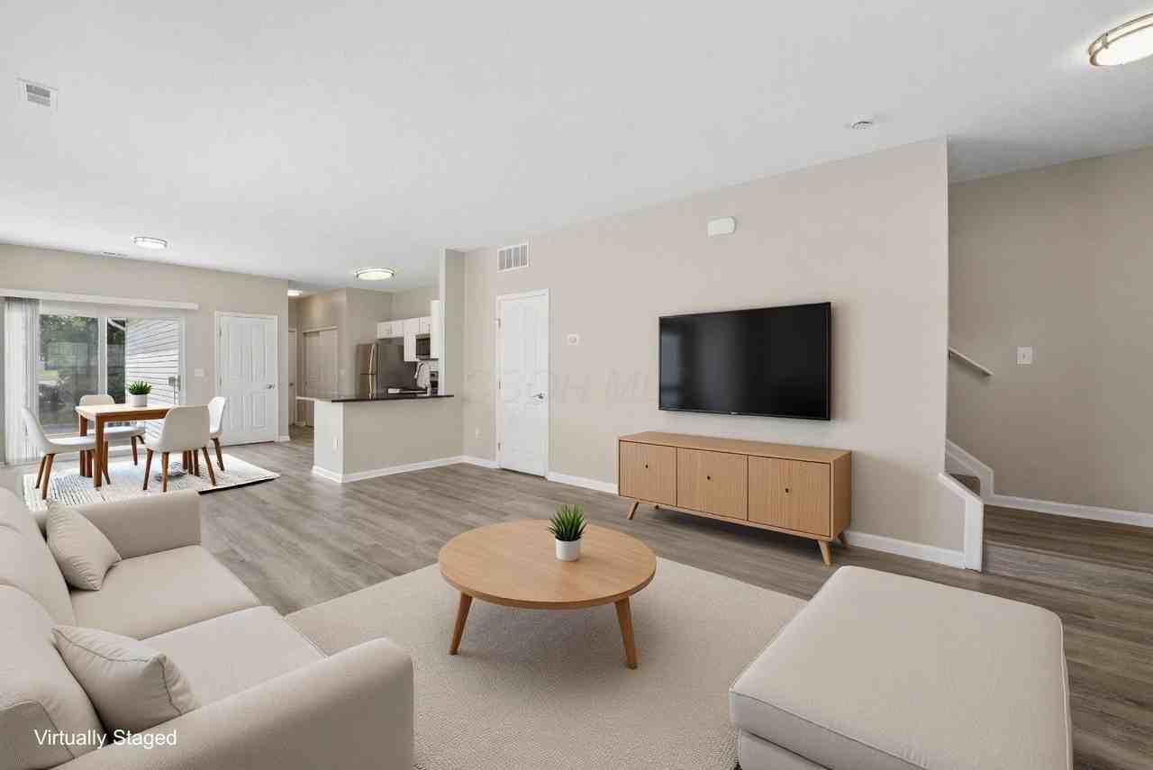 2068 Opal St - Photo 7 of 47